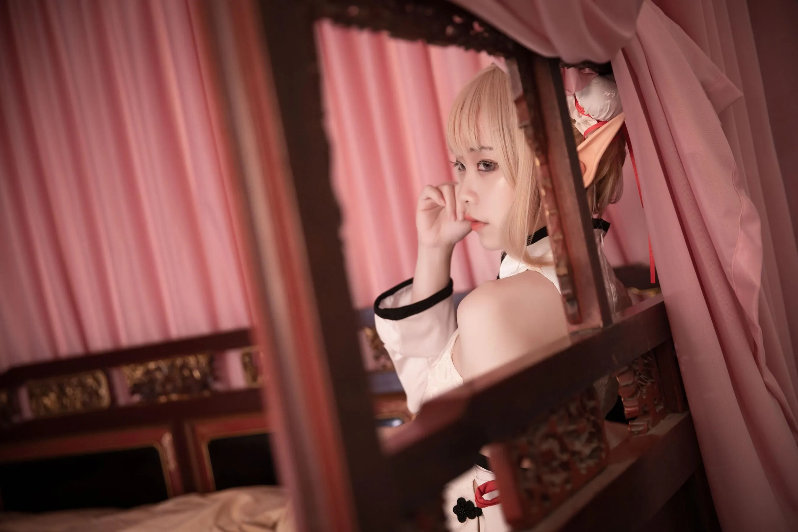 G44不会受伤 – NO.84 水兰儿白旗袍 [26P]插图4